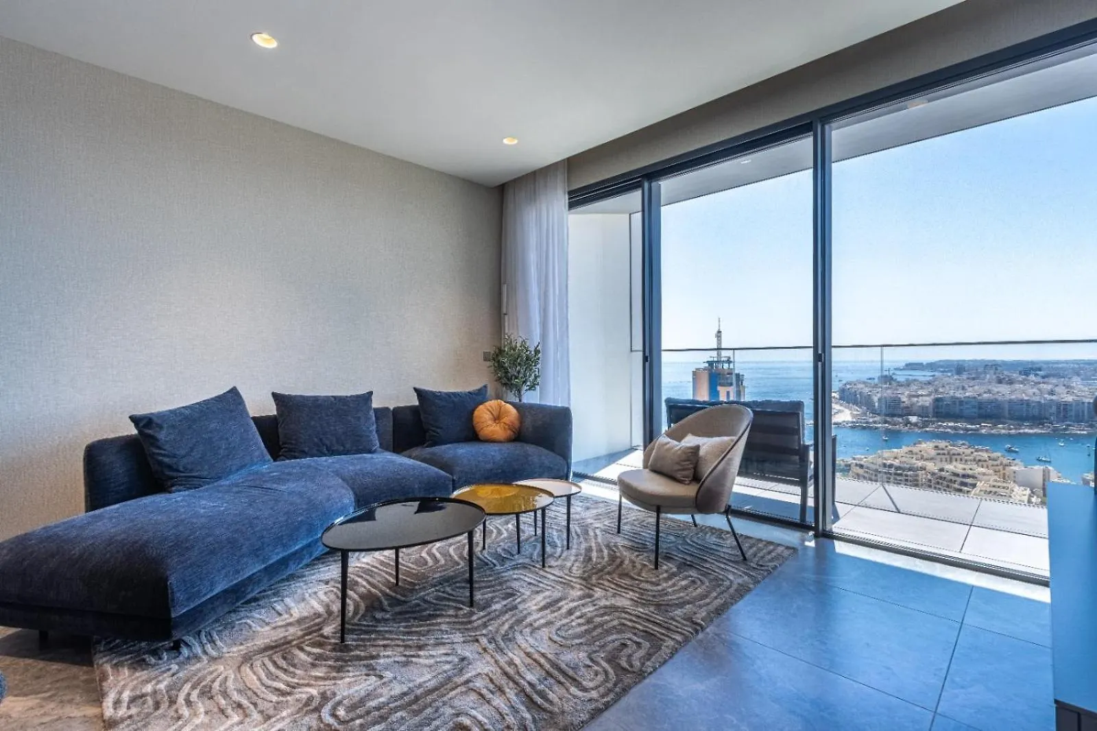 25Th Floor Mercury Apartment location